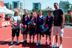 KK "Art Basket" and BC "Sports World" are the first finalists of BeoBasket Future Stars, Micov and Jelovac gave support to girls and boys